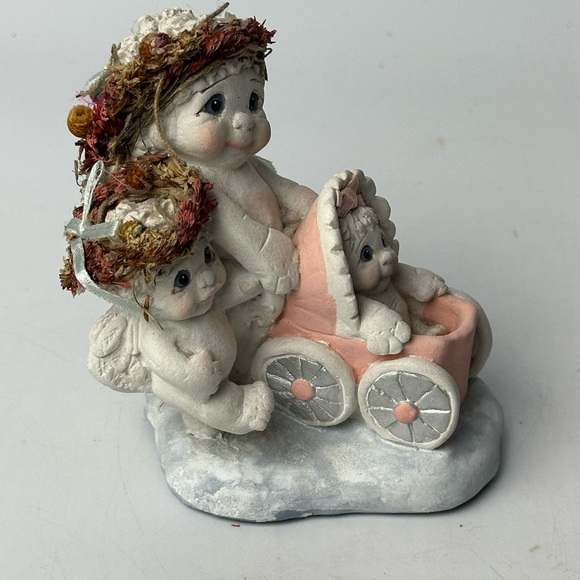 Dreamsicles Collectables Exclusive Vintage Sunday Stroll 1991 Figurine Used - Picture 4 of 6